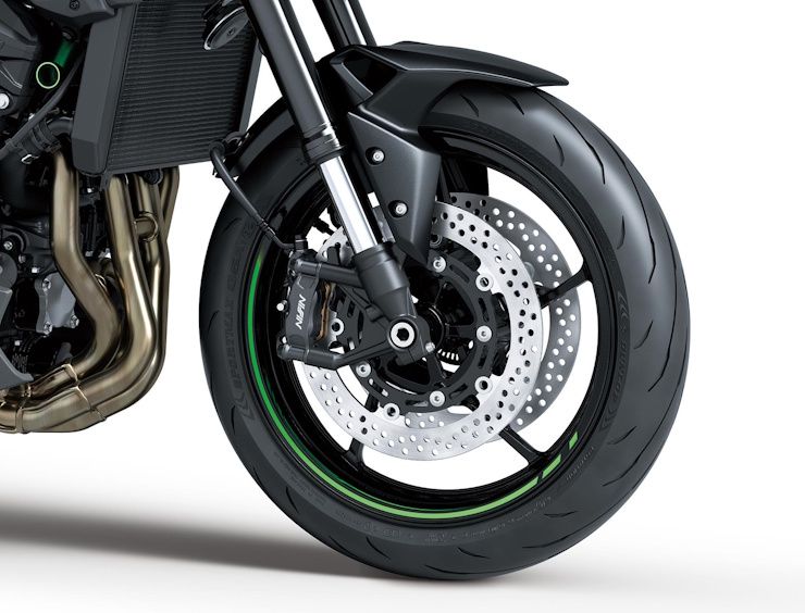 2025 kawasaki z900 superbike radially mounted front brakes