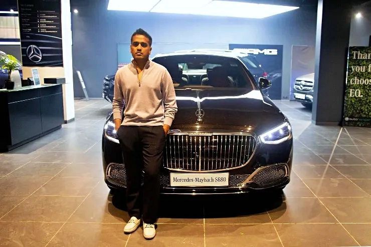 abhishek's maybach