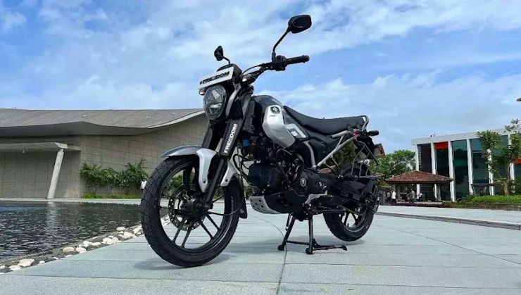 bajaj freedom 125 cng motorcycle 2