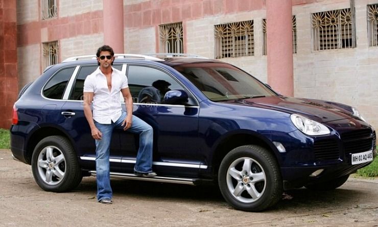 hrithik roshan with his cayenne