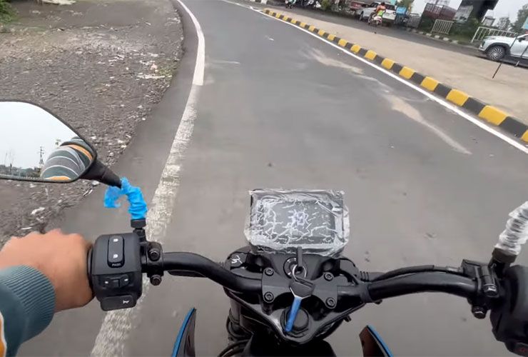 ola roadster x speeding on highway