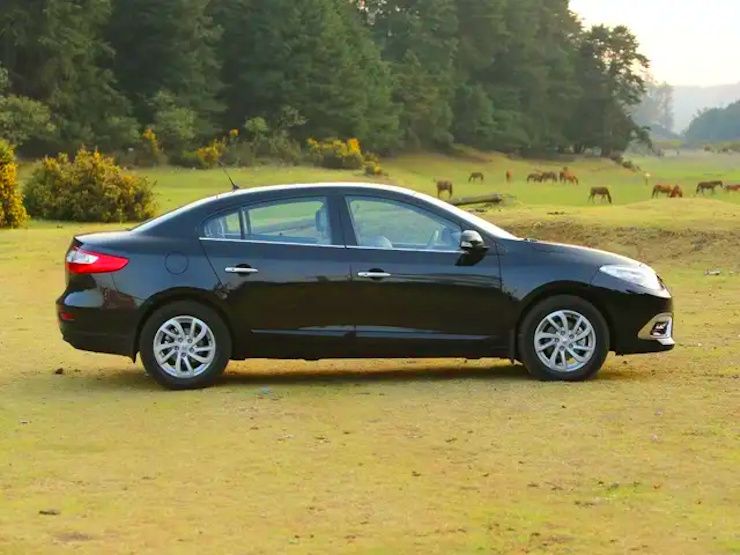 renault fluence sedan 3