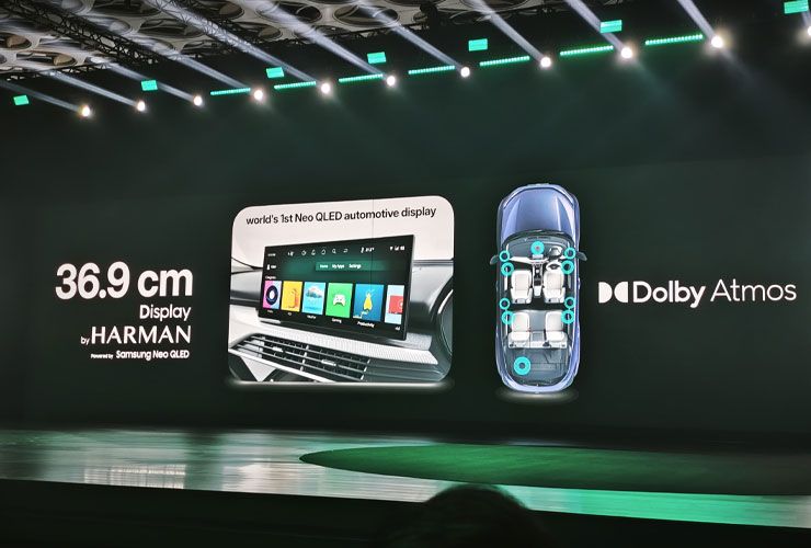 tata harrier ev infotainment