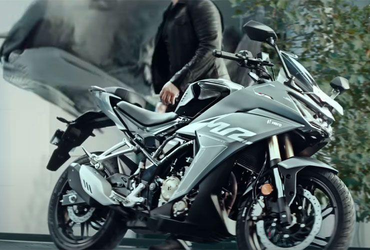 hero karizma xmr 210
