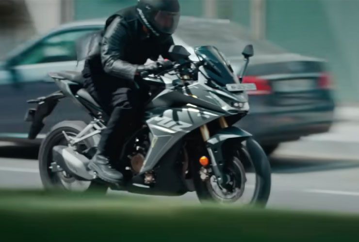 hero karizma xmr 210