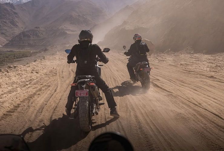 royal enfield himalayan ev and 750 in ladakh