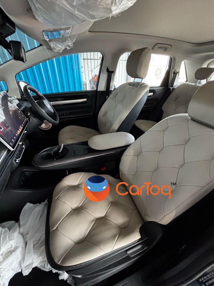 2025 mg windsor pro 50 kwh electric crossover utility vehicle front seats
