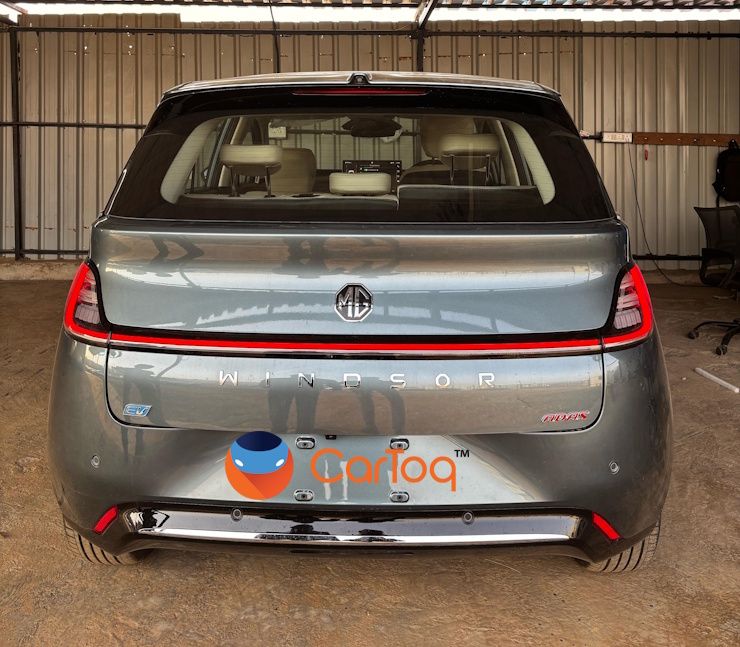 2025 mg windsor pro 50 kwh electric crossover utility vehicle rear