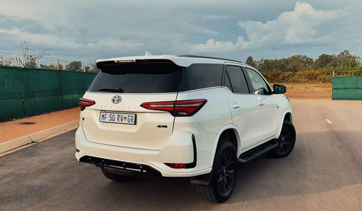2025 toyota fortuner gr-sport rear