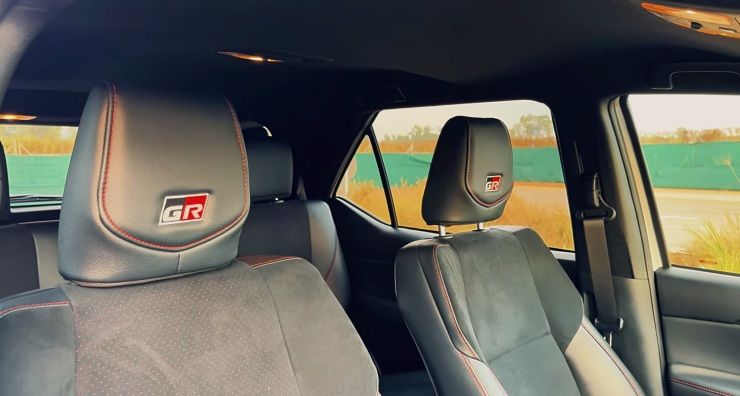2025 toyota fortuner gr-sport seats