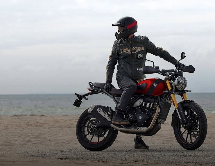 2025 triumph scrambler 400x lava red satin