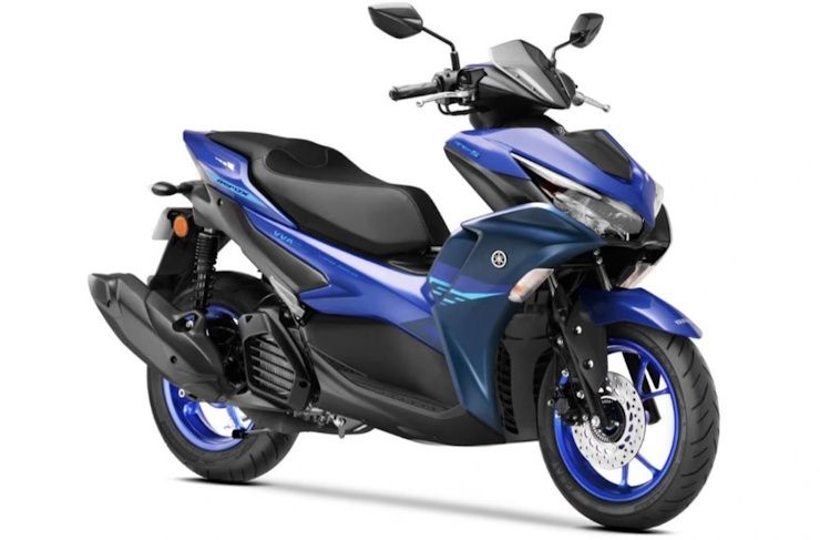 2025 yamaha aerox 155 maxi scooter blue