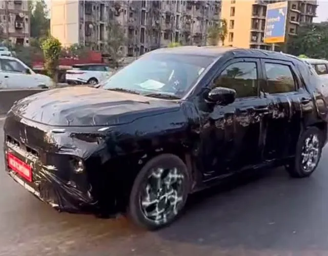 Maruti Grand Vitara Spied Testing 7 Seater Or Facelift 3