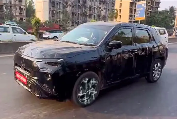 Maruti Grand Vitara Spied Testing 7 Seater Or Facelift 3
