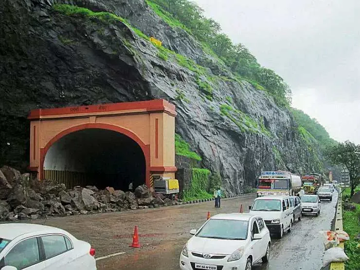 Mumbai Pune Expressway 