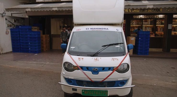 bakery owners mahindra zeo review