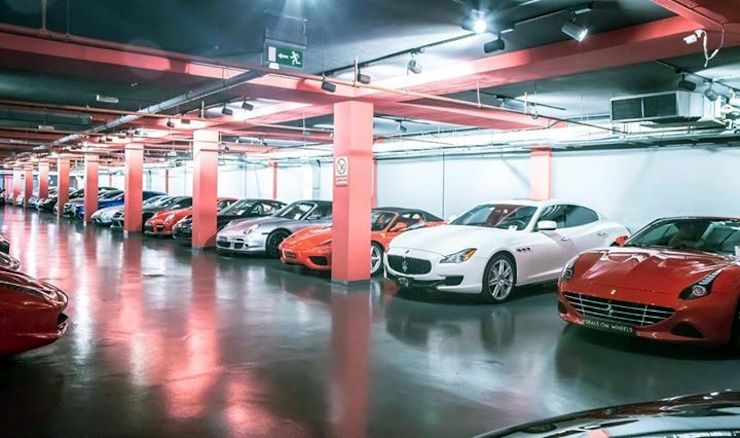 dubai luxury car parking lot