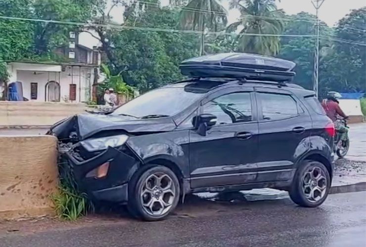 ford ecosport crash kerala