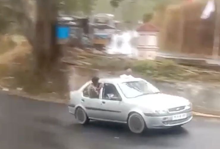 Ford ikon dangerous stunt in ponmudi