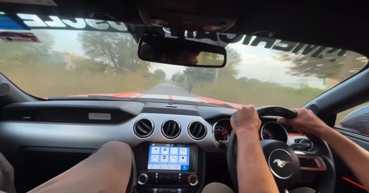 ford mustang driving experience