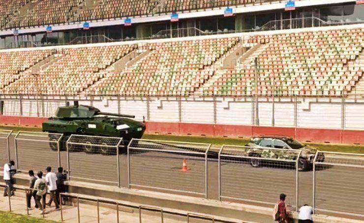 harrier.ev pulling tank