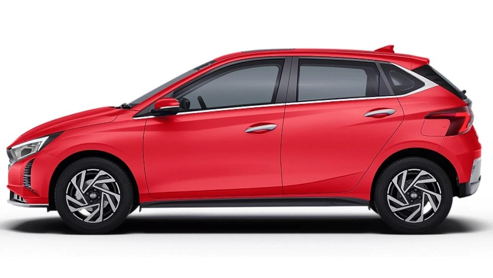 Hyundai i20 Side View-3