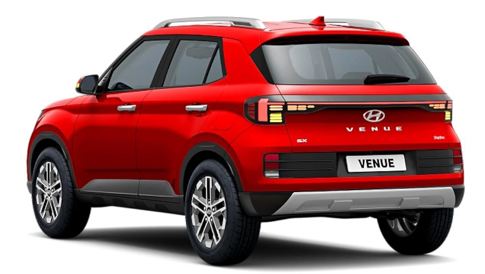 Hyundai Venue Rear Left View-2