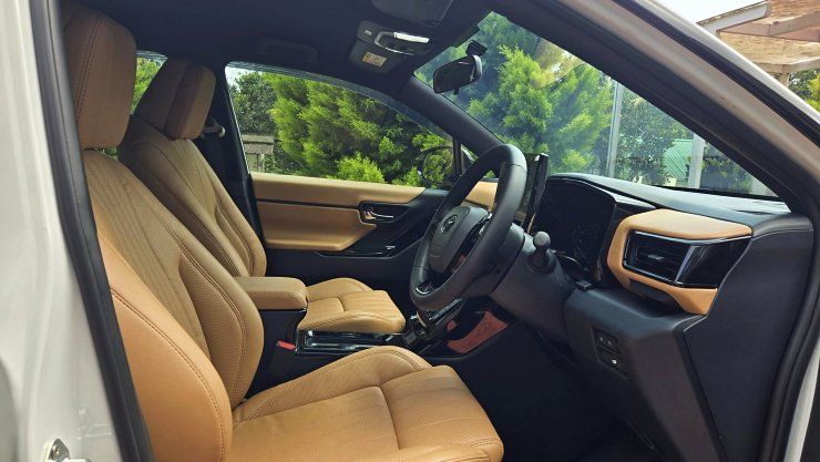 innova hycross with rs 5.3 lakh mods interior 