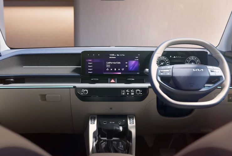kia clavis interior