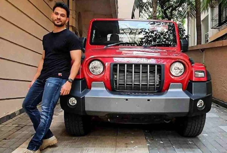 kunal khemu new mahindra thar 