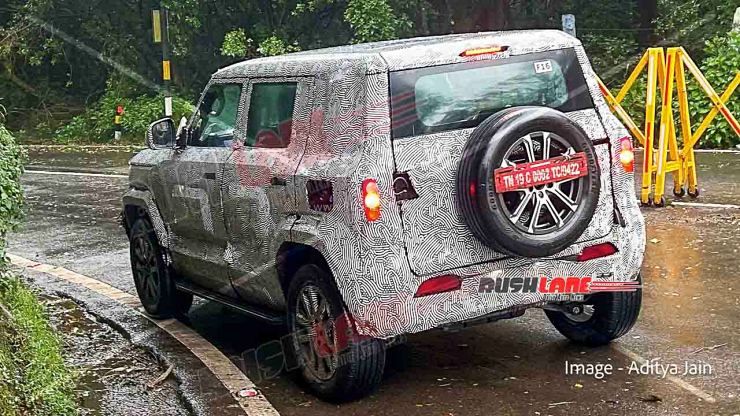 mahindra bolero new spy shot rear