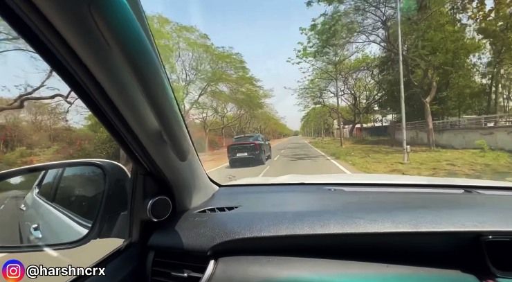 xev 9e defeats fortuner legender 