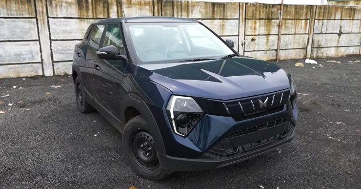 mahindra xuv 3xo revx m o  front
