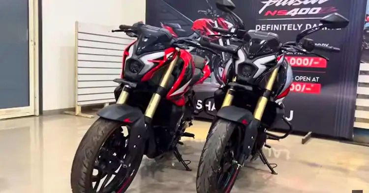 2025 bajaj pulsar ns 400z at showroom featured 2025 bajaj pulsar ns 400z at showroom featured
