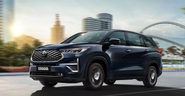 innova hycross