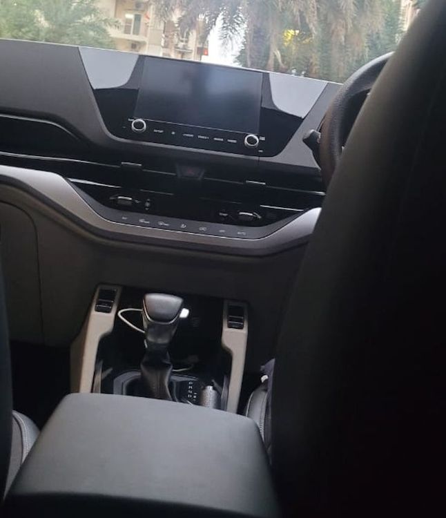 Kia Carens music system