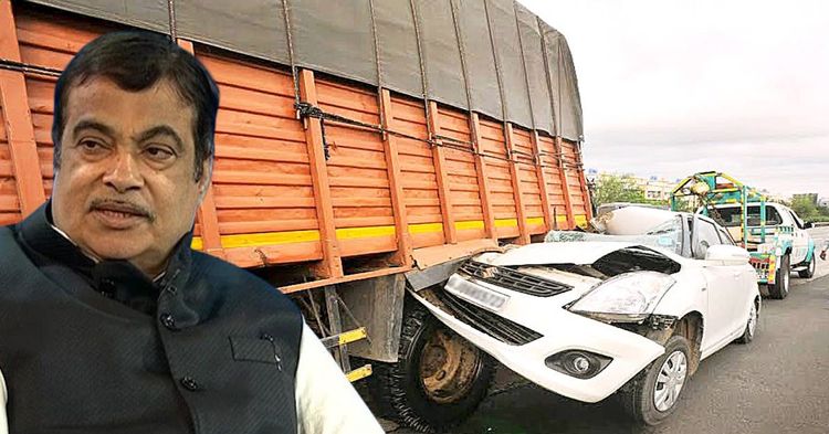 Nitin Gadkari, highway accident in the background