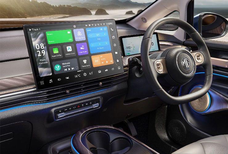 mg windsor ev pro interior
