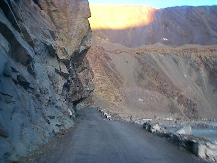 narrow indian national highway ladakh