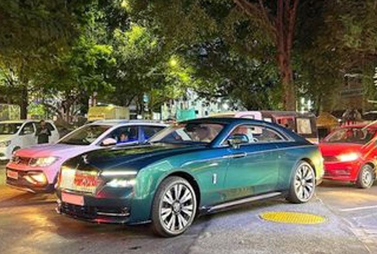 rolls royce spectre imperial jade