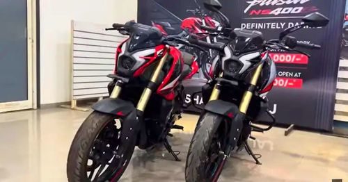 2025 bajaj pulsar ns 400z at showroom featured 2025 bajaj pulsar ns 400z at showroom featured