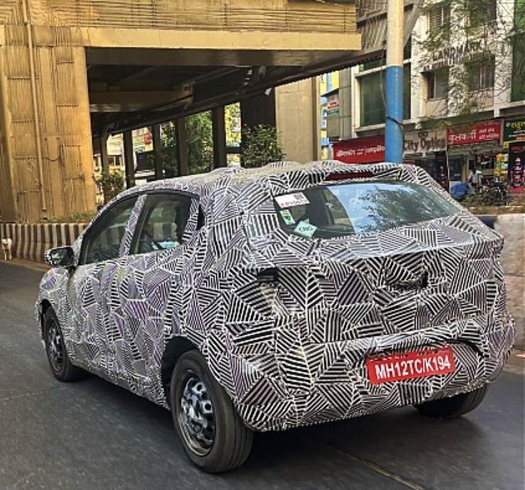 tata altroz facelift cng rear