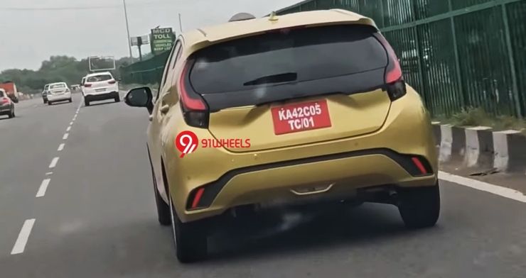 toyota aqua rear