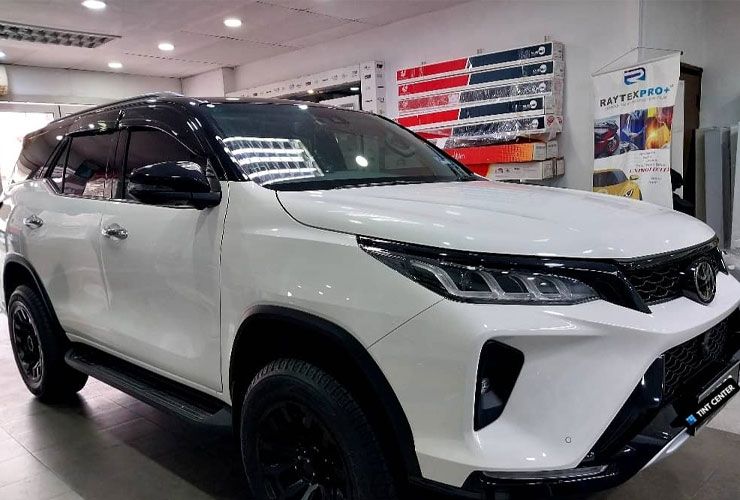 toyota fortuner with tinted glass