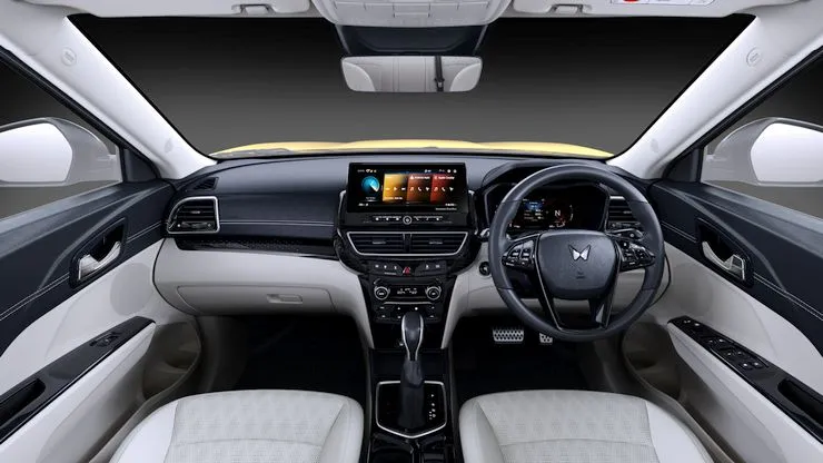 xuv 3xo review 8