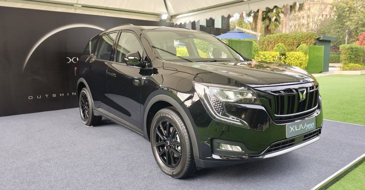 xuv700 ebony edition